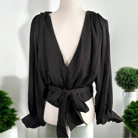 Banana Republic Women Cropped Wrap Balloon Sleeve Blouse Size 16 Black NWT - Picture 3 of 7